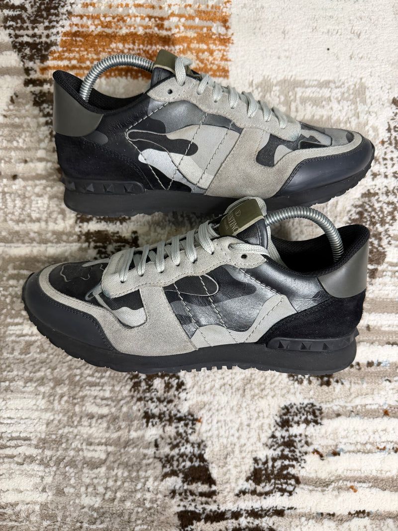Valentino Garavani Rockrunner Trainers EU41.5 UK7.5 - Grey & Black