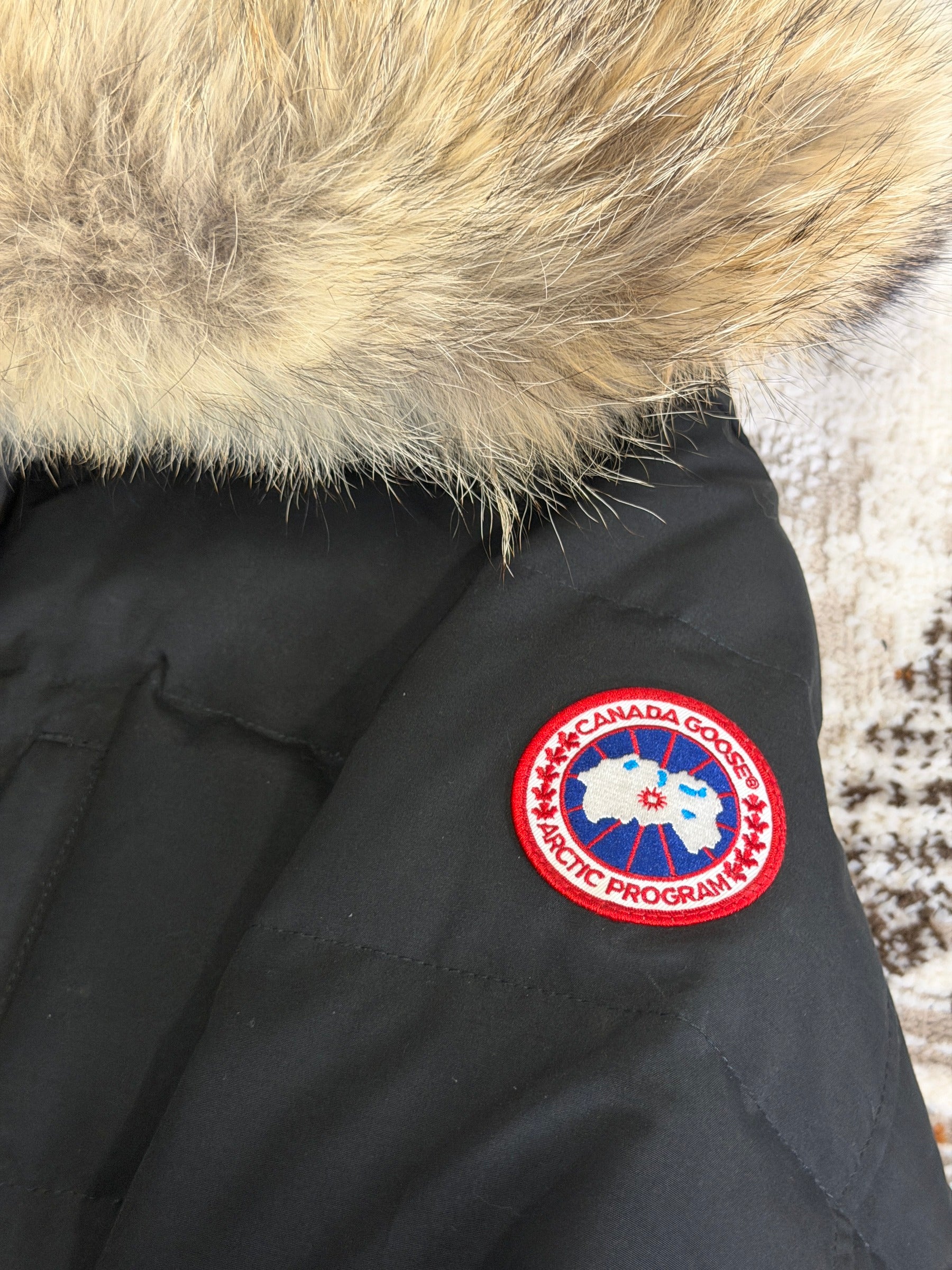 Canada Goose Carson Parka Mens Large - With Original Fur - Rare
