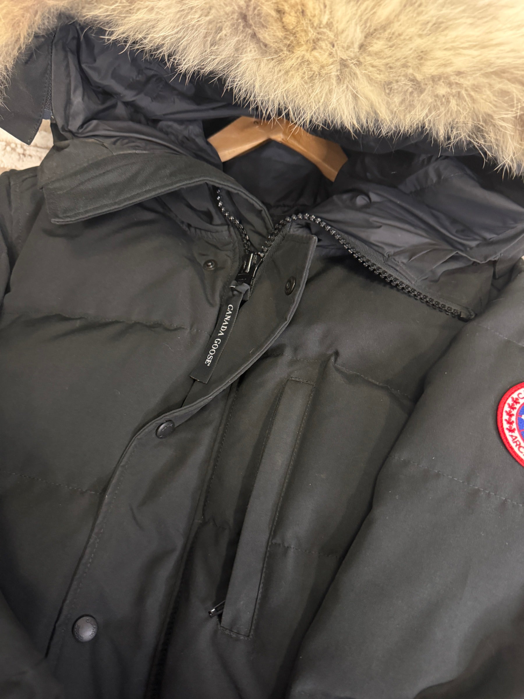 Canada Goose Carson Parka Mens Large - With Original Fur - Rare