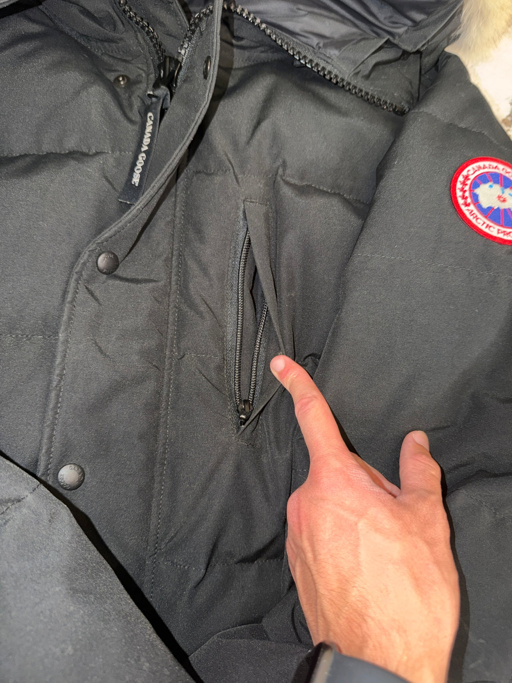 Canada Goose Carson Parka Mens Large - With Original Fur - Rare