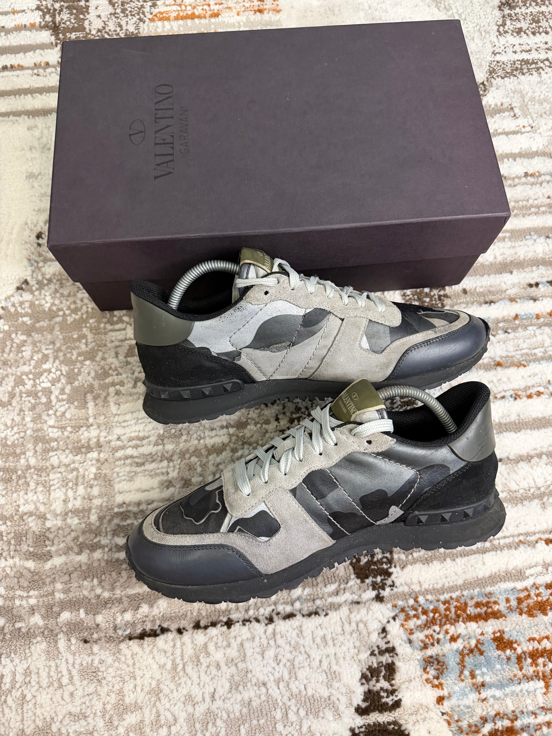 Valentino Garavani Rockrunner Trainers EU42.5 UK8.5 - Grey - Full Set