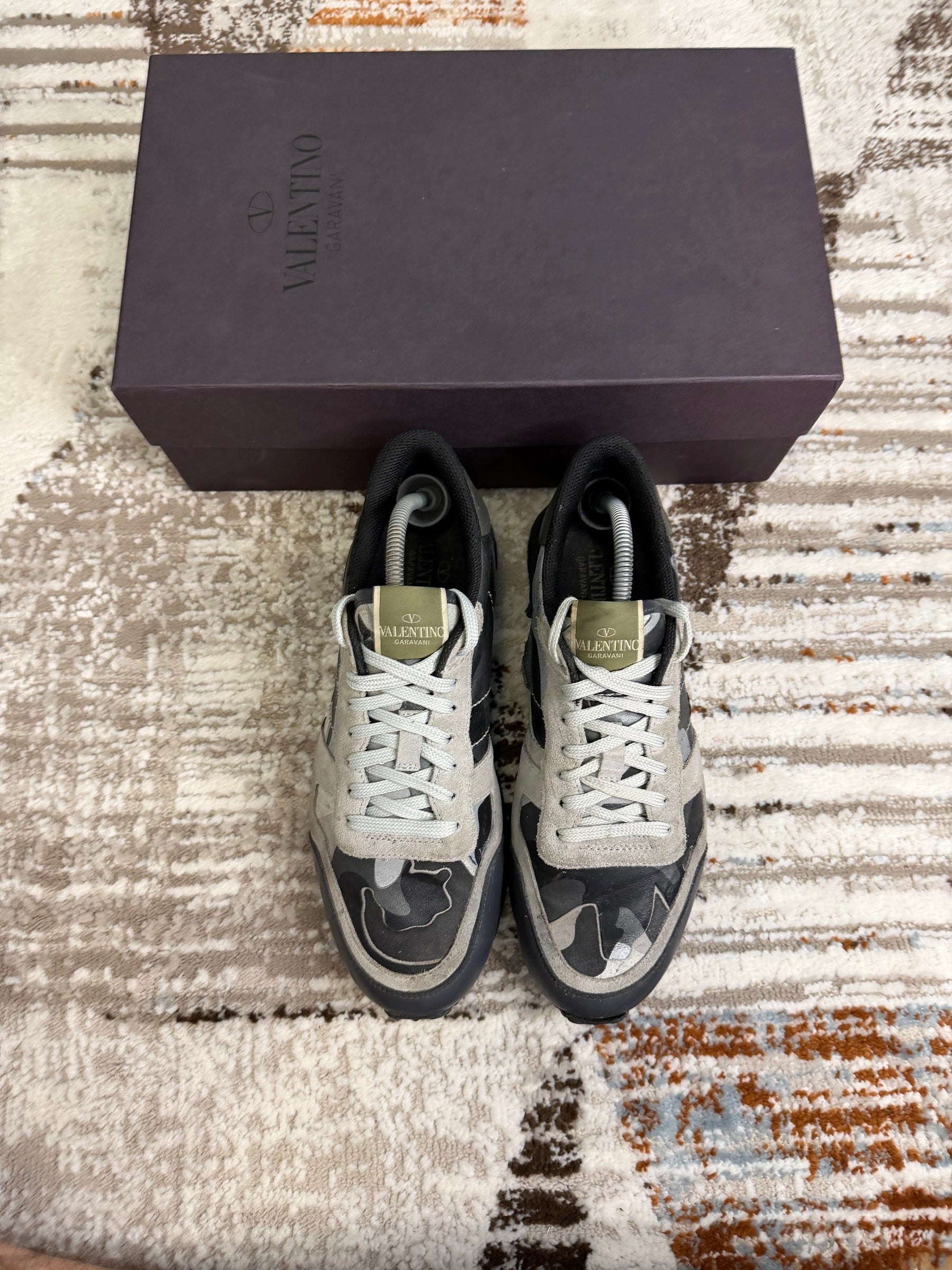 Valentino Garavani Rockrunner Trainers EU42.5 UK8.5 - Grey - Full Set