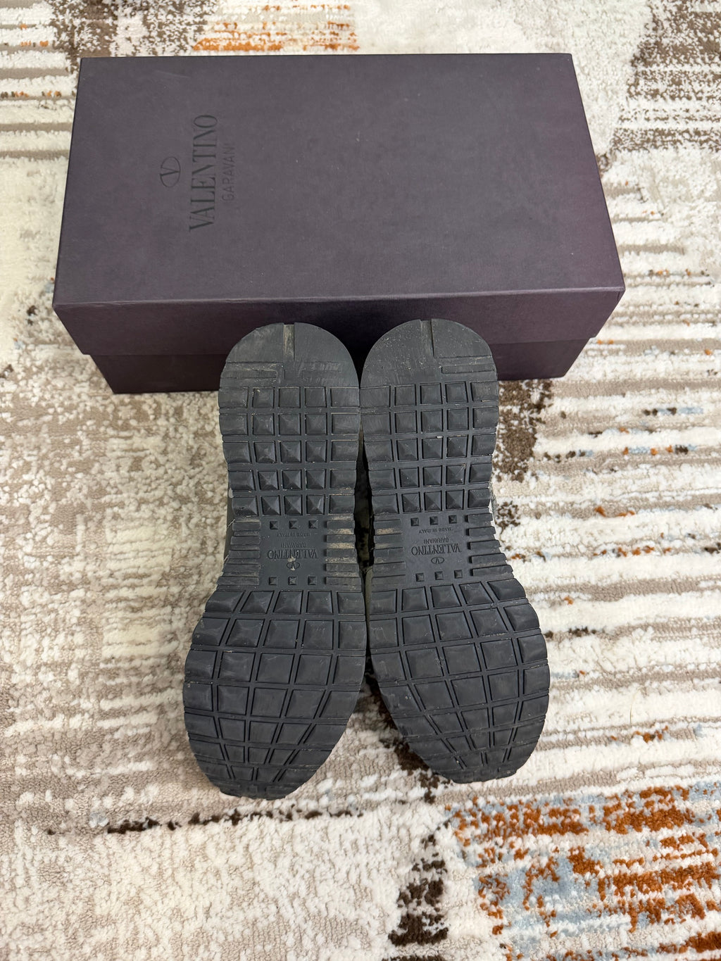 Valentino Garavani Rockrunner Trainers EU42.5 UK8.5 - Grey - Full Set