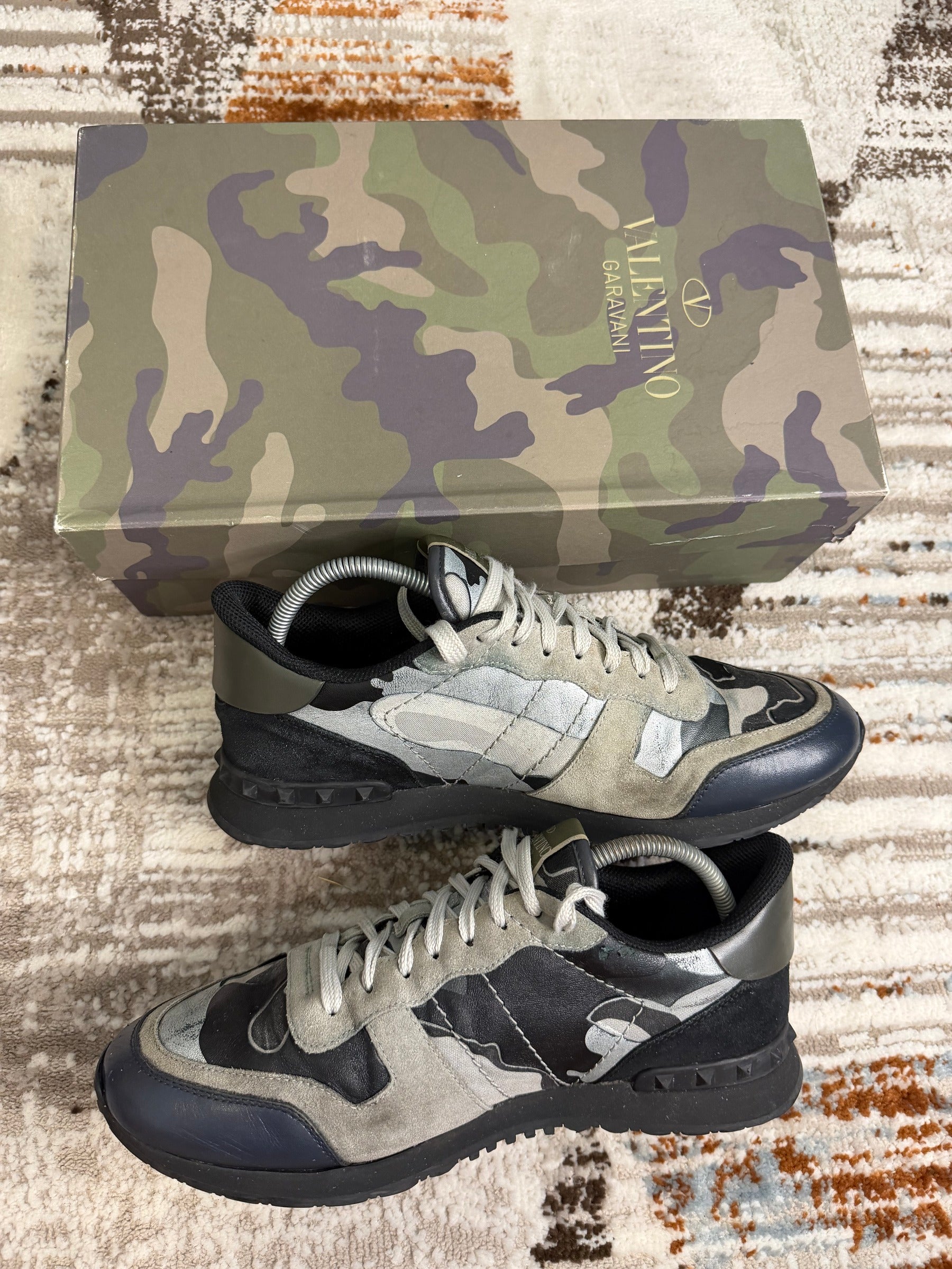 Valentino Garavani Rockrunner Trainers EU43 UK9 - Grey - With Original Box