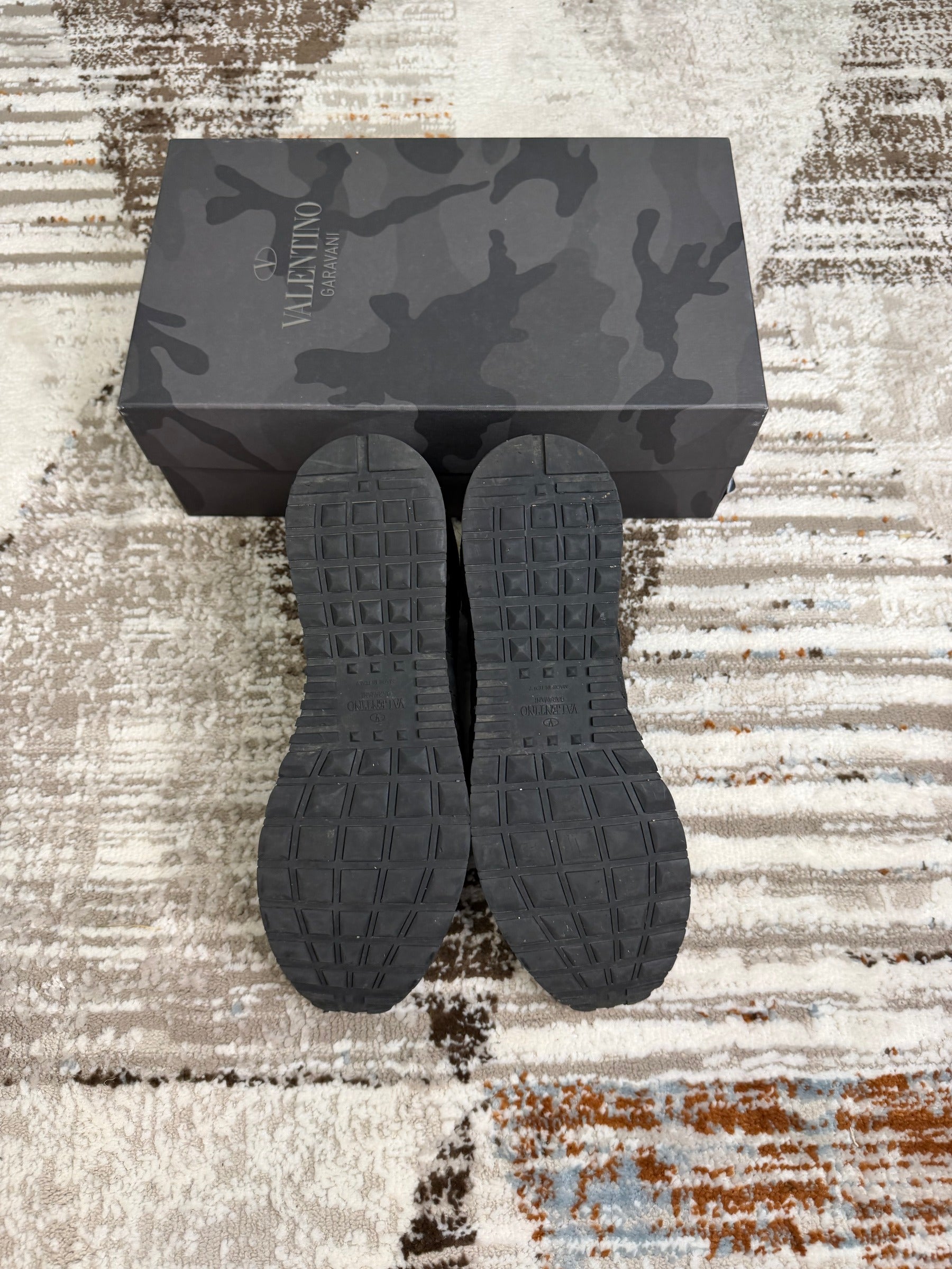 Valentino Garavani Rockrunner Trainers EU44 UK10 - Black - Full Set