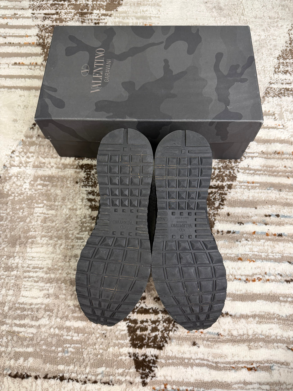 Valentino Garavani Rockrunner Trainers EU43.5 UK9.5 - Black - Full Set