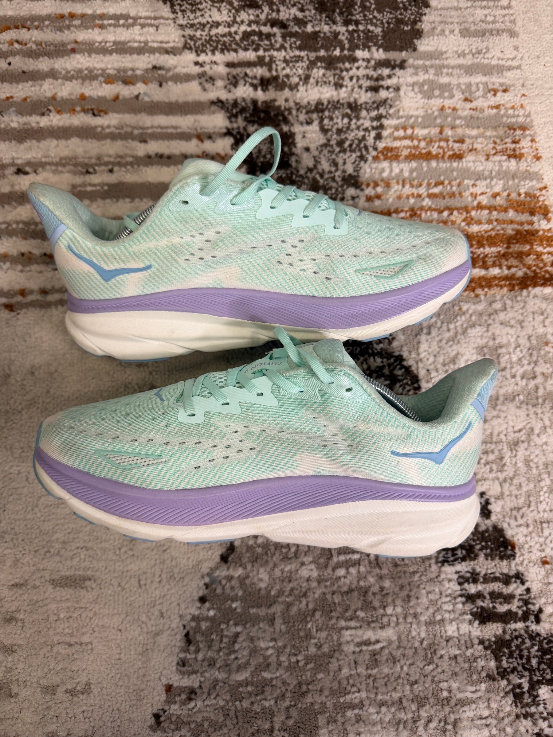Hoka Clifton 9 Trainers UK9.5 - Mint & Purple - Brand New