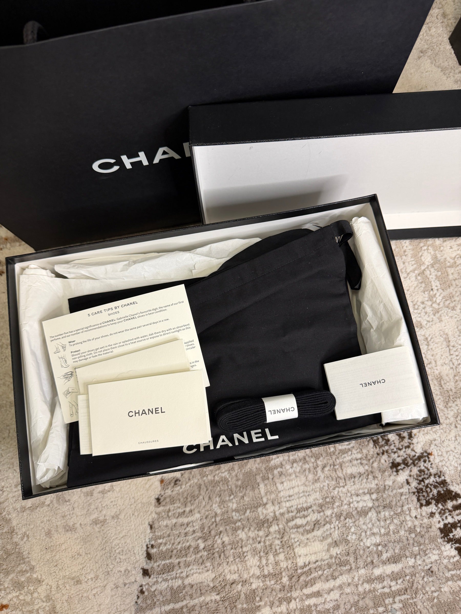 Chanel Runners Trainers UK9 - Black & White - With Receipt & Full Packaging