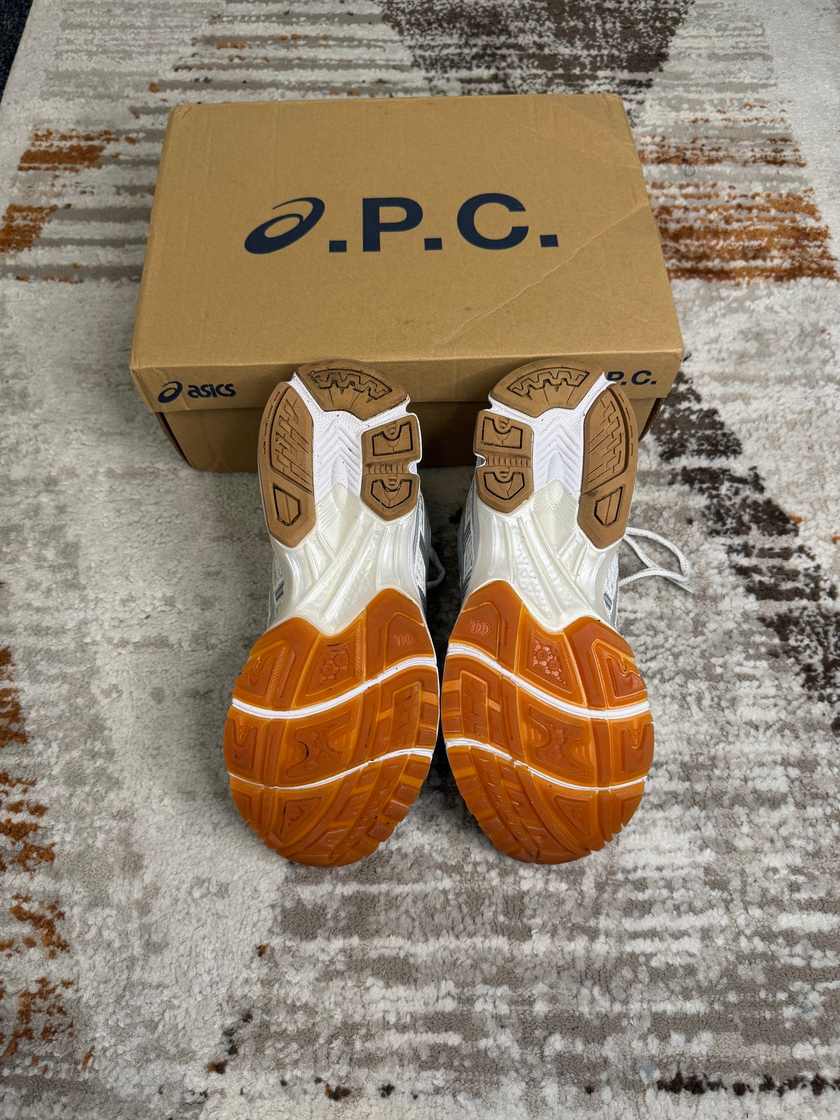 ASICS x A.P.C. GEL-Kayano 14 Trainers UK7 - White & Metallic Silver - With Box