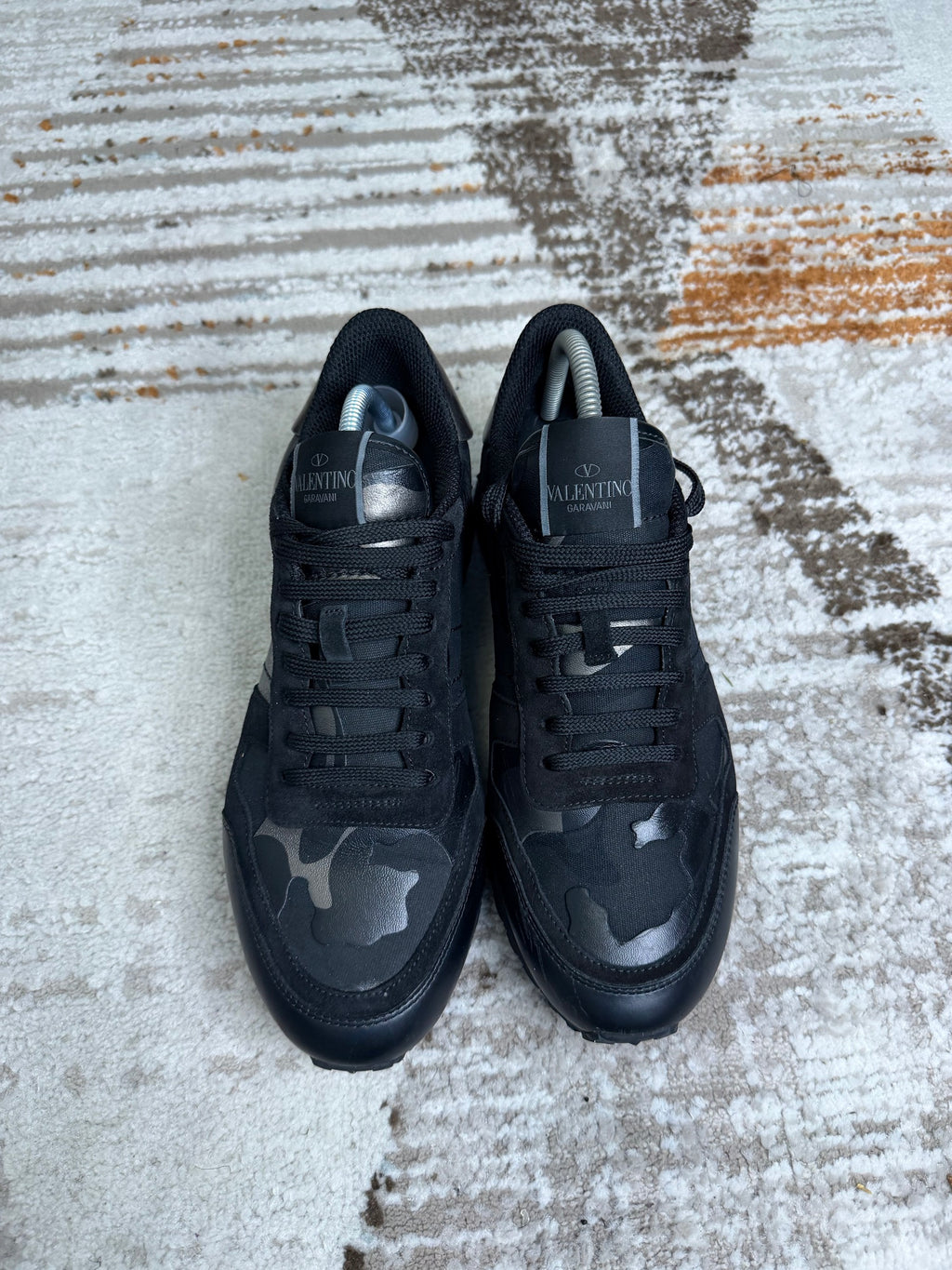 Valentino Garavani Trainers UK7 (EU41) - Black & Gold