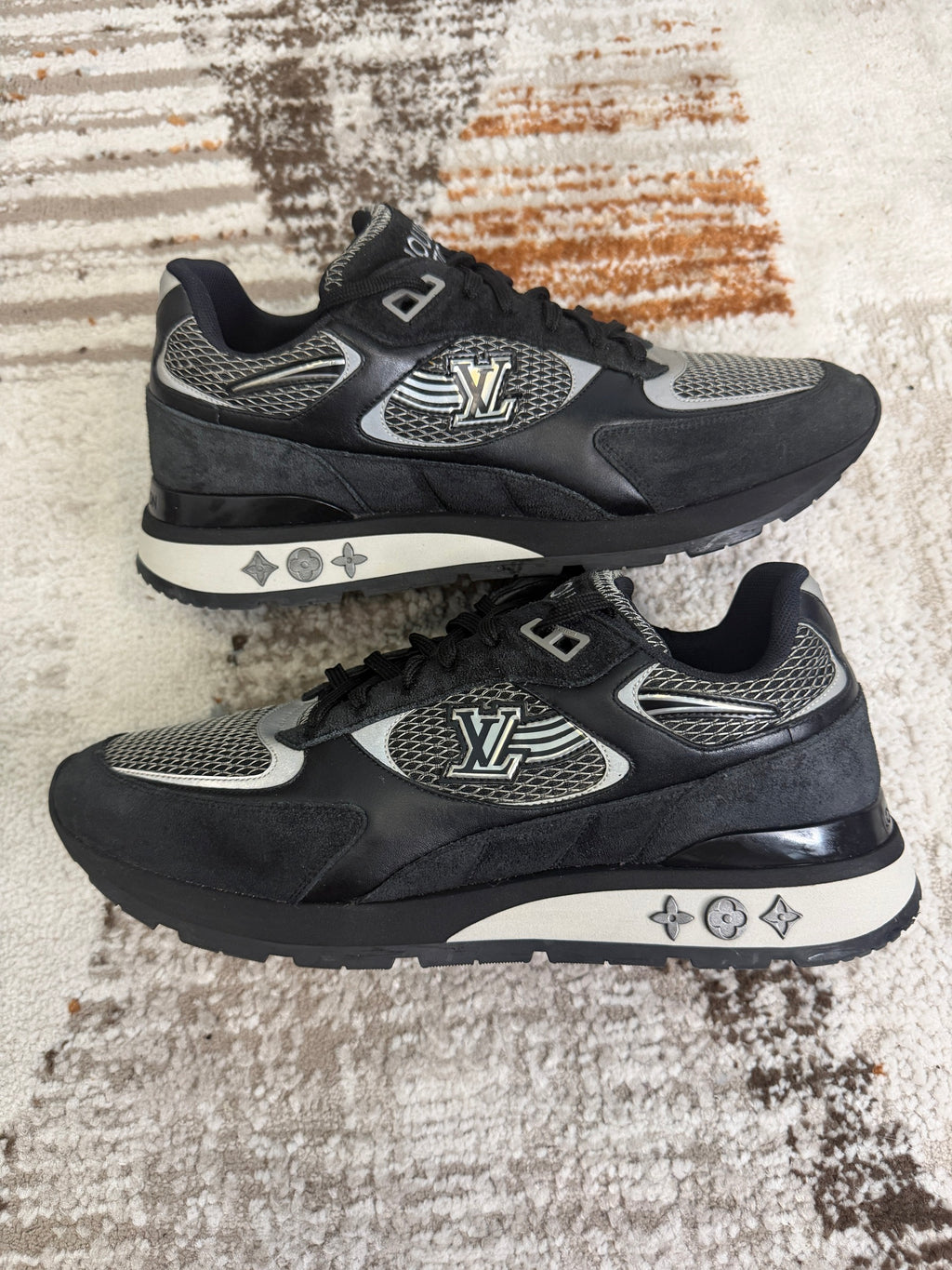 Louis Vuitton Run Away Trainers LV9 (UK9-10) - Discontinued