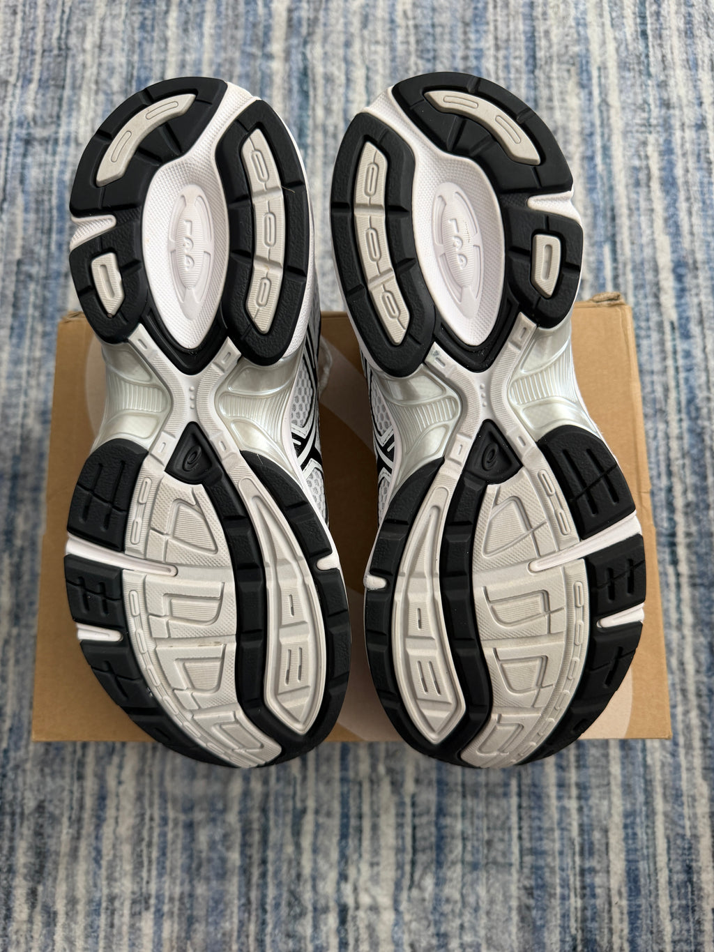 ASICS GEL-1130 White Trainers UK 7.5 With Box