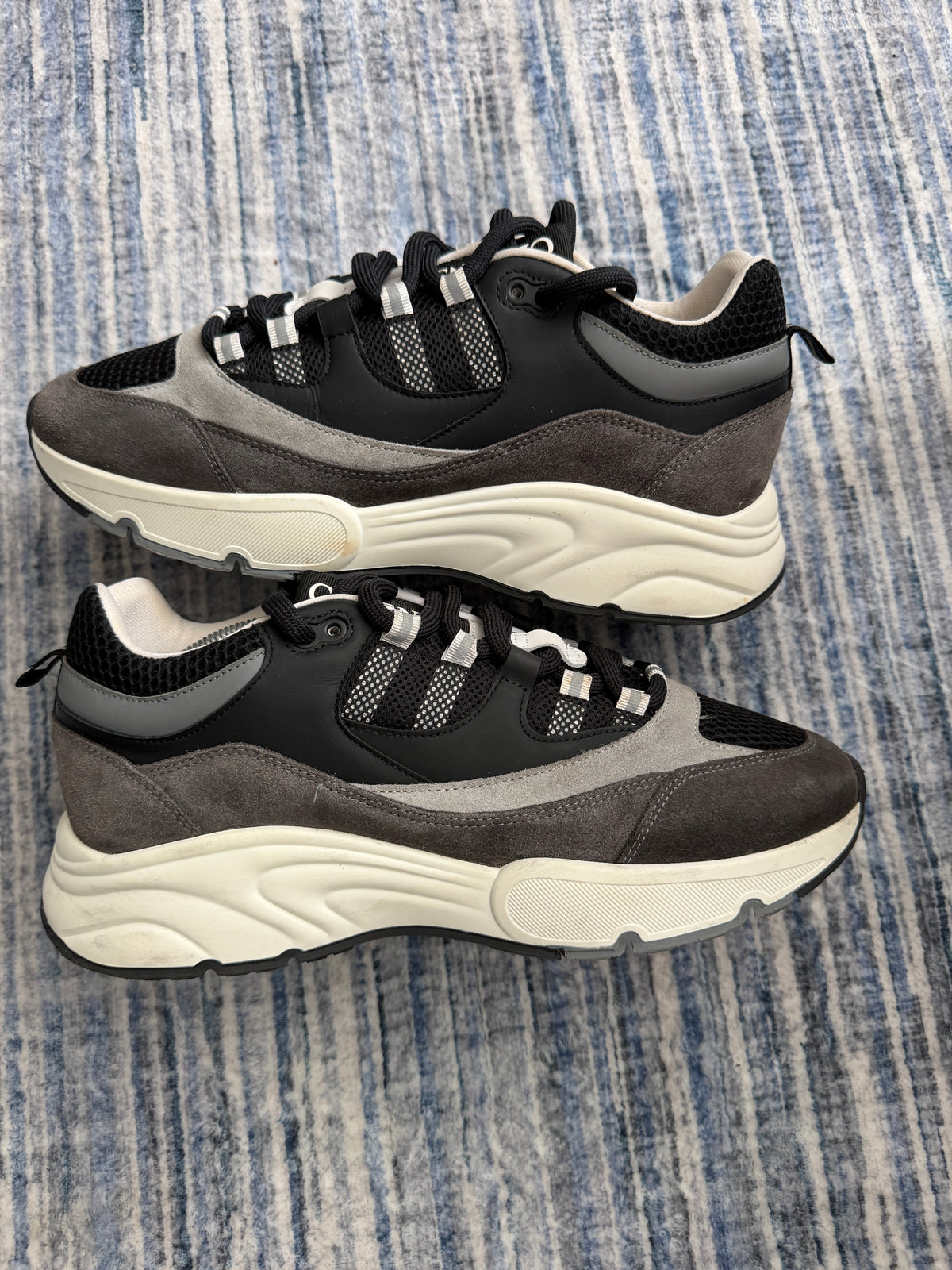 CLEENS Aero Runner Carbon Trainers UK 12 Dust Bag