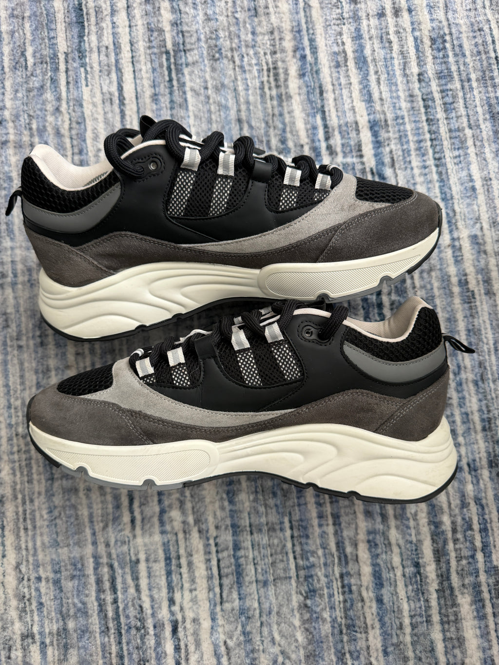 CLEENS Aero Runner Carbon Trainers UK 12 Dust Bag