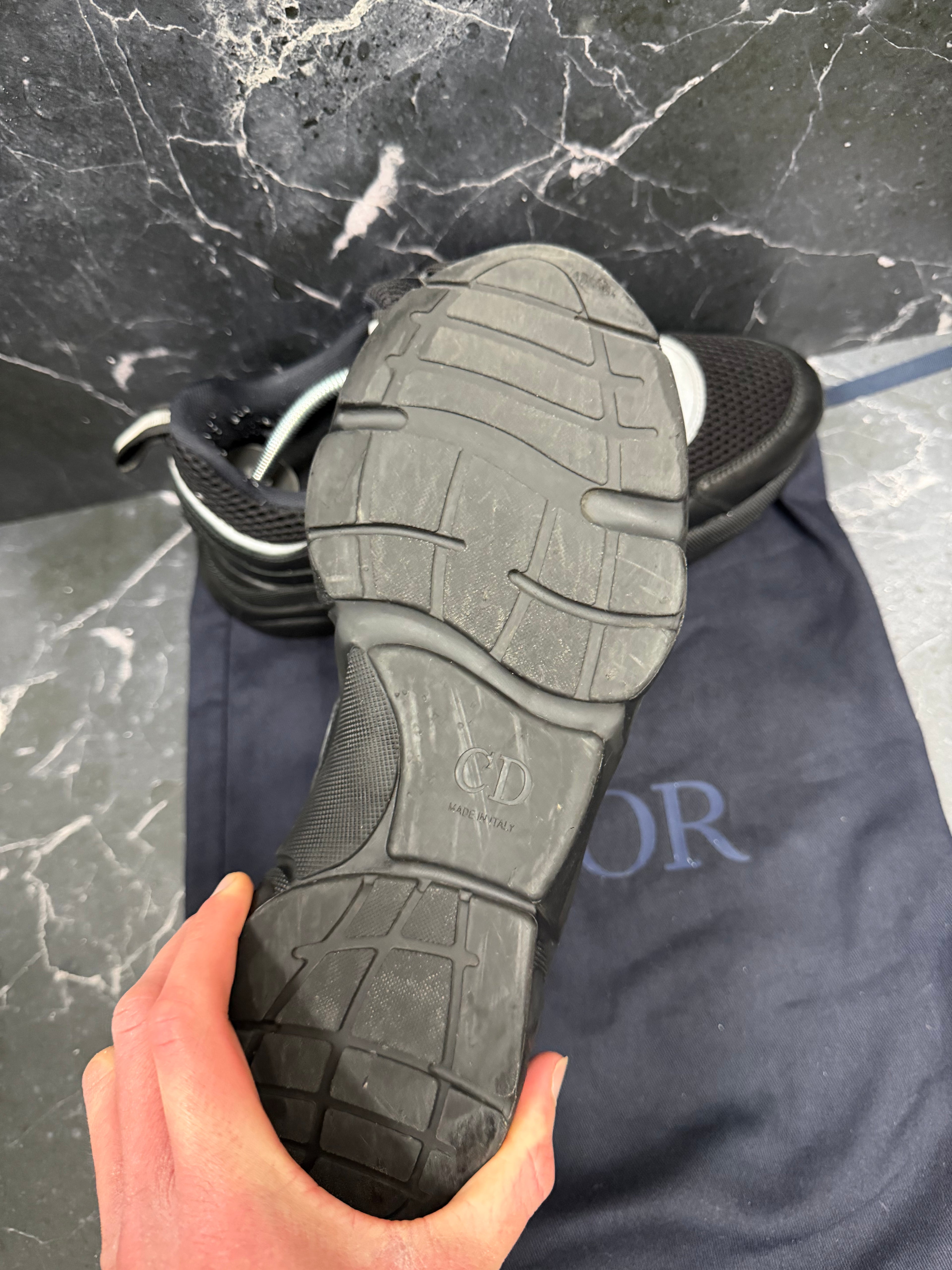 Dior B22 Sneakers – Black | EU 41 | Original Dust Bag Included | Minor Defects (See Pictures)