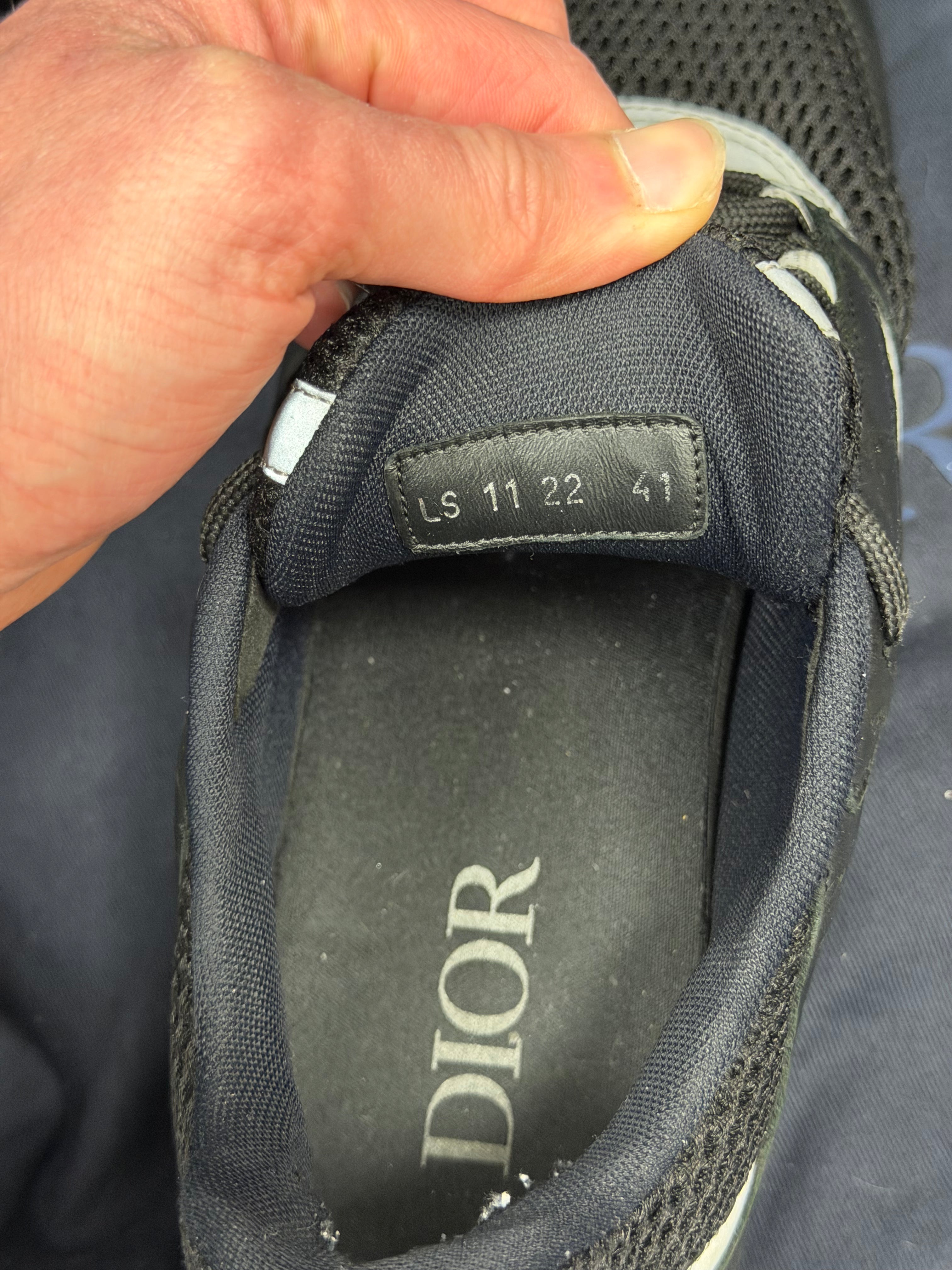 Dior B22 Sneakers – Black | EU 41 | Original Dust Bag Included | Minor Defects (See Pictures)